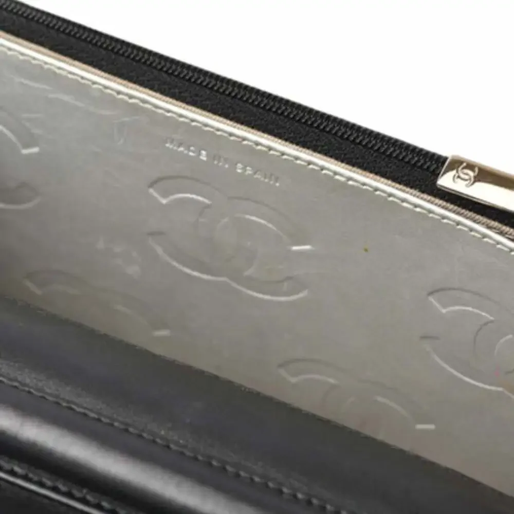 CHANEL Black Wallet